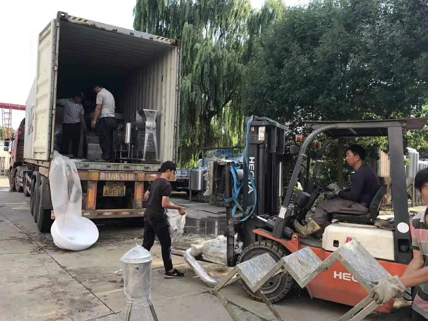 中小型精酿啤酒厂设备交钥匙工程